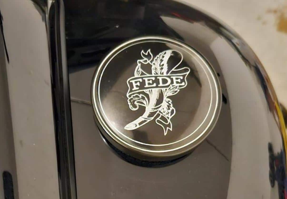 C-Garage Classic: Custom Fuel Cap Black